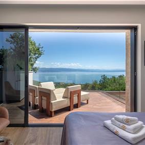 4 Bedroom Villa with Salt Water Pool, Private mini golf course and Rooftop Terrace near Opatija, Sleeps 8